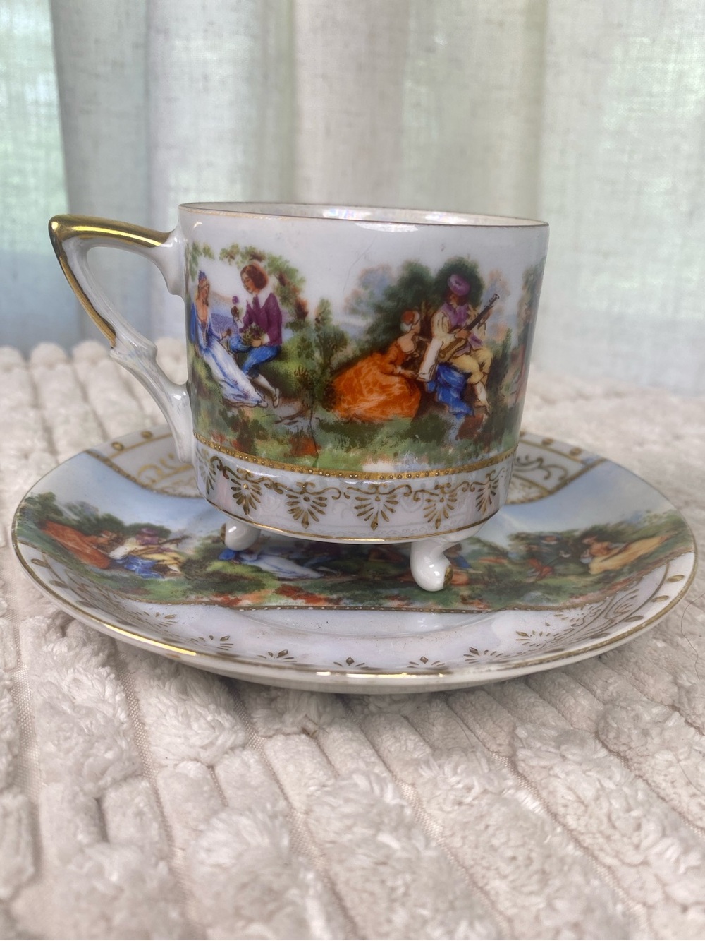 Vintage Lefton Fragonard Courting Couple Footed Demitasse Teacup & Saucer